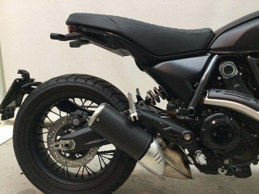 Ducati Scrambler 800 Icon Dark (2025 - 26) (7)