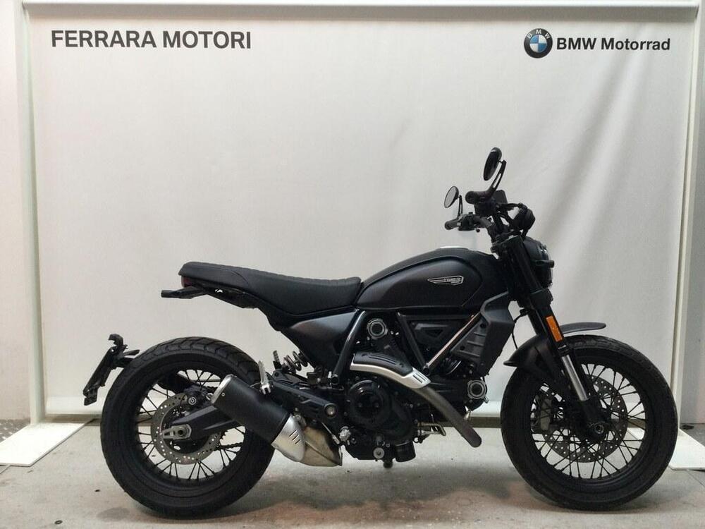 Ducati Scrambler 800 Icon Dark (2025 - 26)
