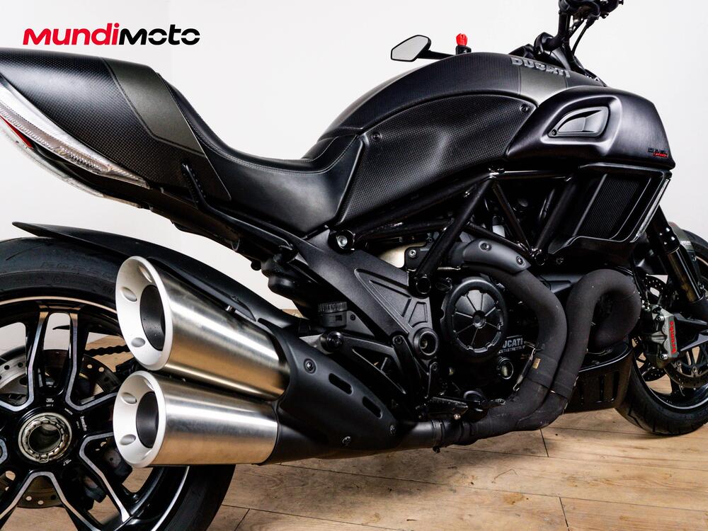 Ducati Diavel 1200 Carbon (2014 - 16) (4)