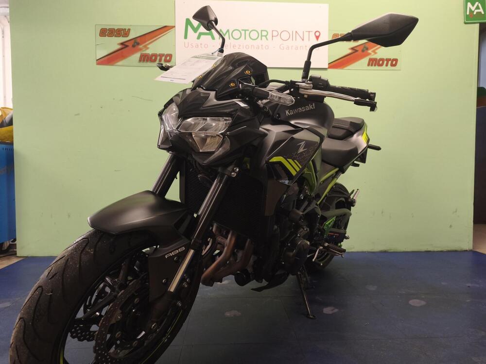 Kawasaki Z 900 Performance (2021 - 24) (2)