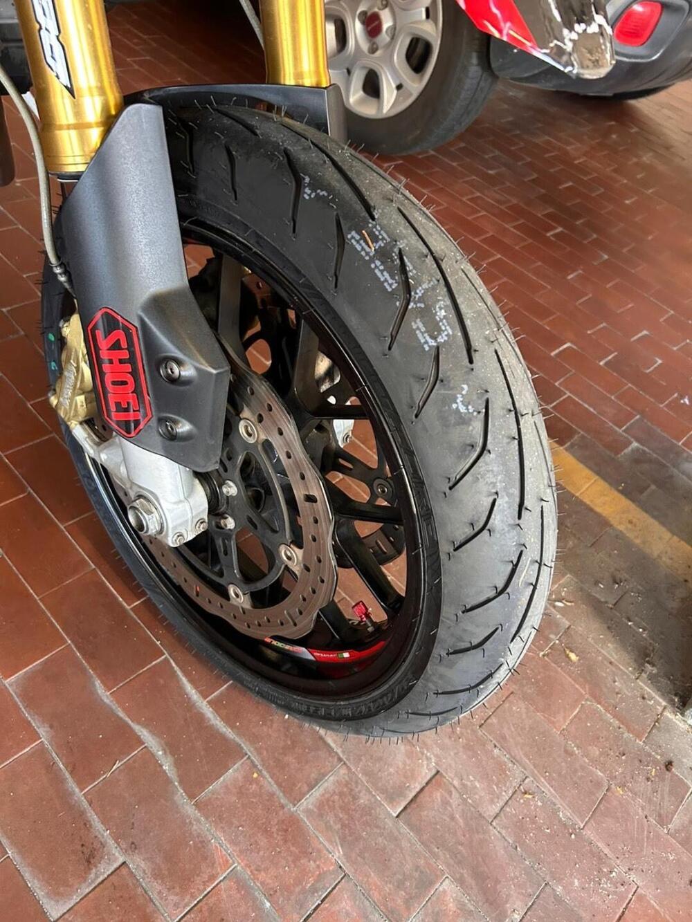 Aprilia Dorsoduro 750 Factory (2010 - 13) (6)