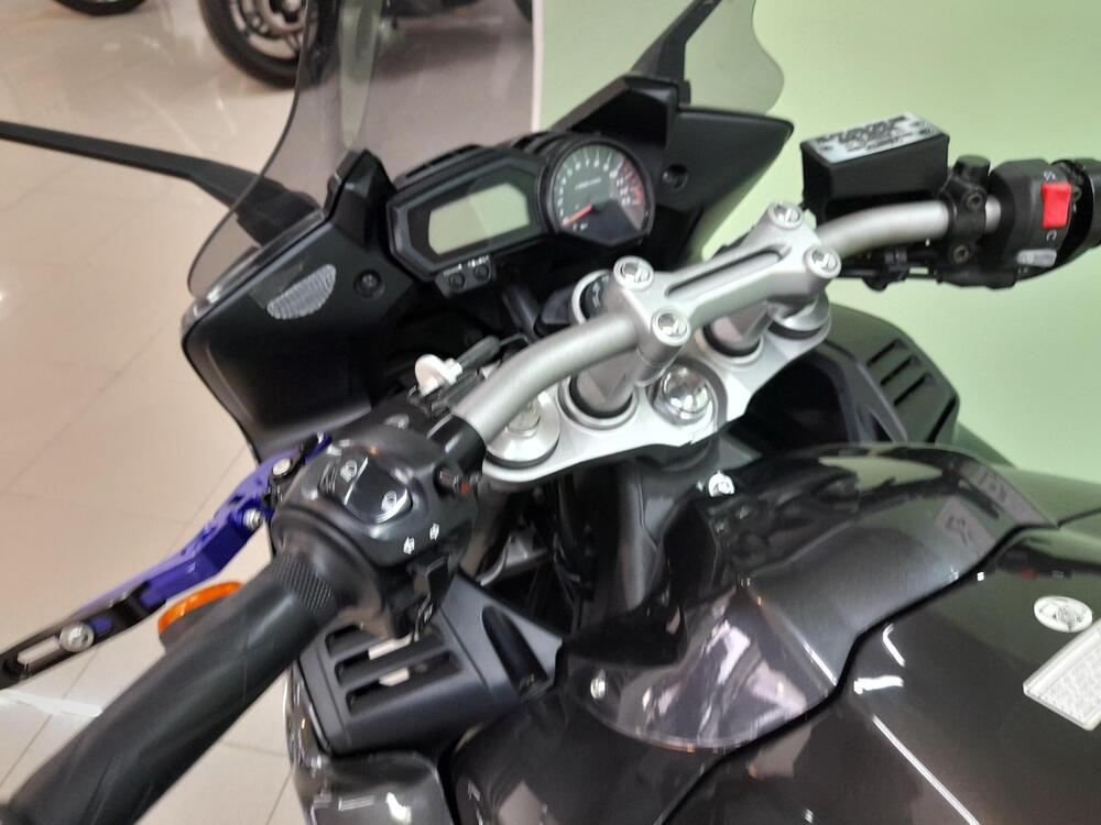 Yamaha FZ1 Fazer (2006 - 16) (11)