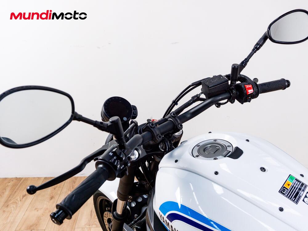 Yamaha XSR 700 (2022 - 26) (11)