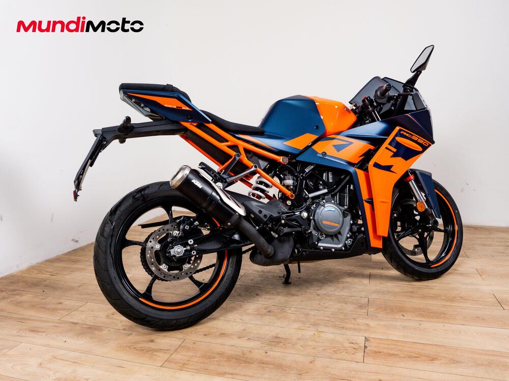 KTM RC 390 (2022 - 26) (3)