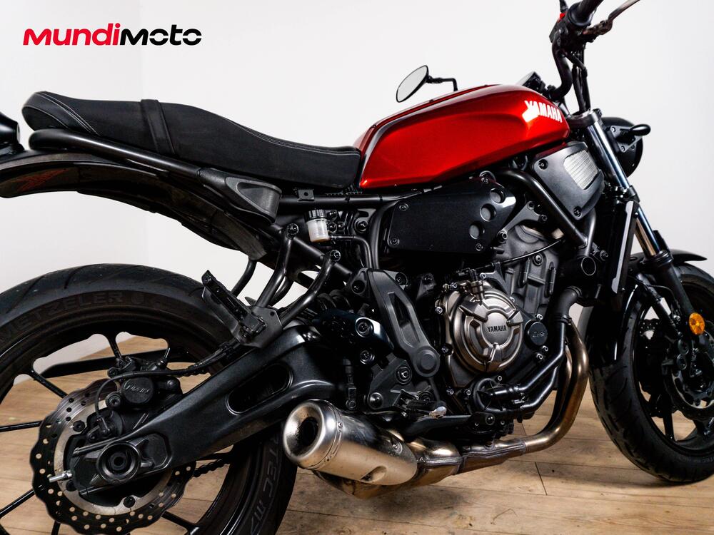 Yamaha XSR 700 (2021) (4)