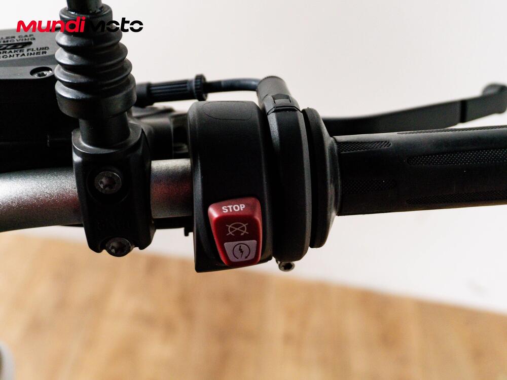 Bmw R nineT (2021 - 24) (16)