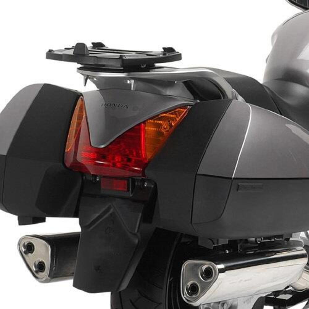 GIVI E215 Attacco posteriore specifico per baulett
