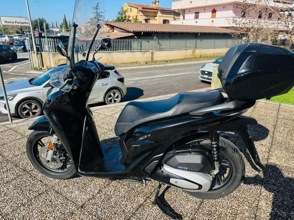 Honda SH 150i (2024 - 25) (2)