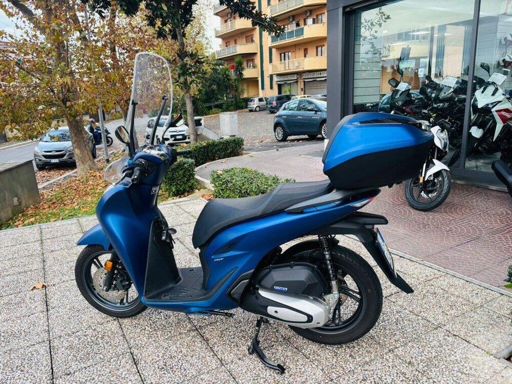 Honda SH 150i (2024 - 25) (11)