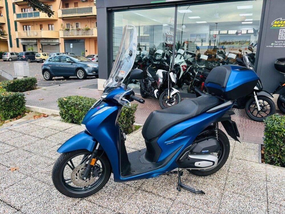 Honda SH 150i (2024 - 25) (6)