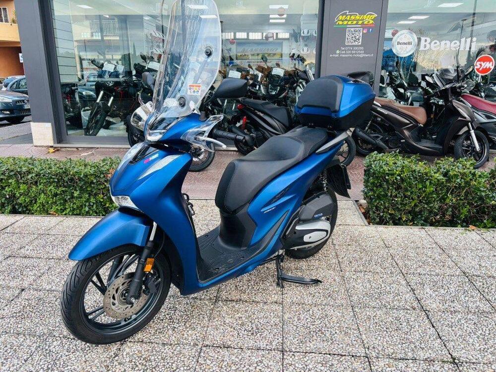Honda SH 150i (2024 - 25) (12)