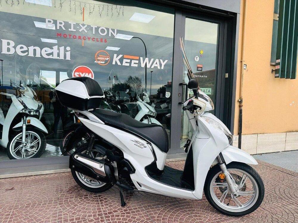 Honda SH 300 i ABS (2016 - 20) (9)