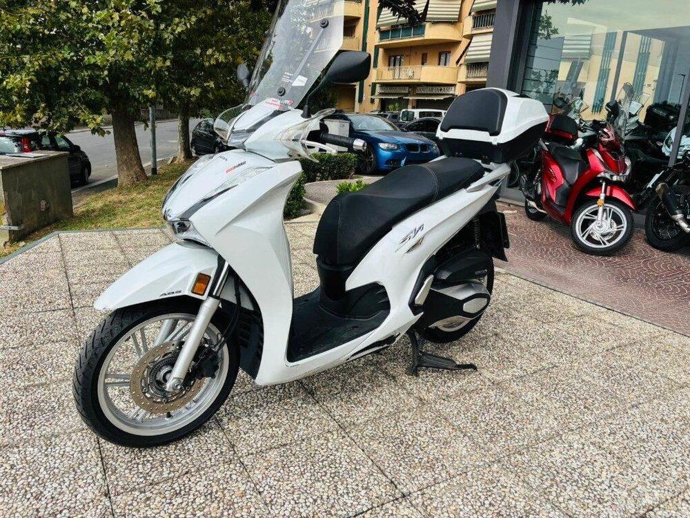 Honda SH 350 (2021 - 24) (10)