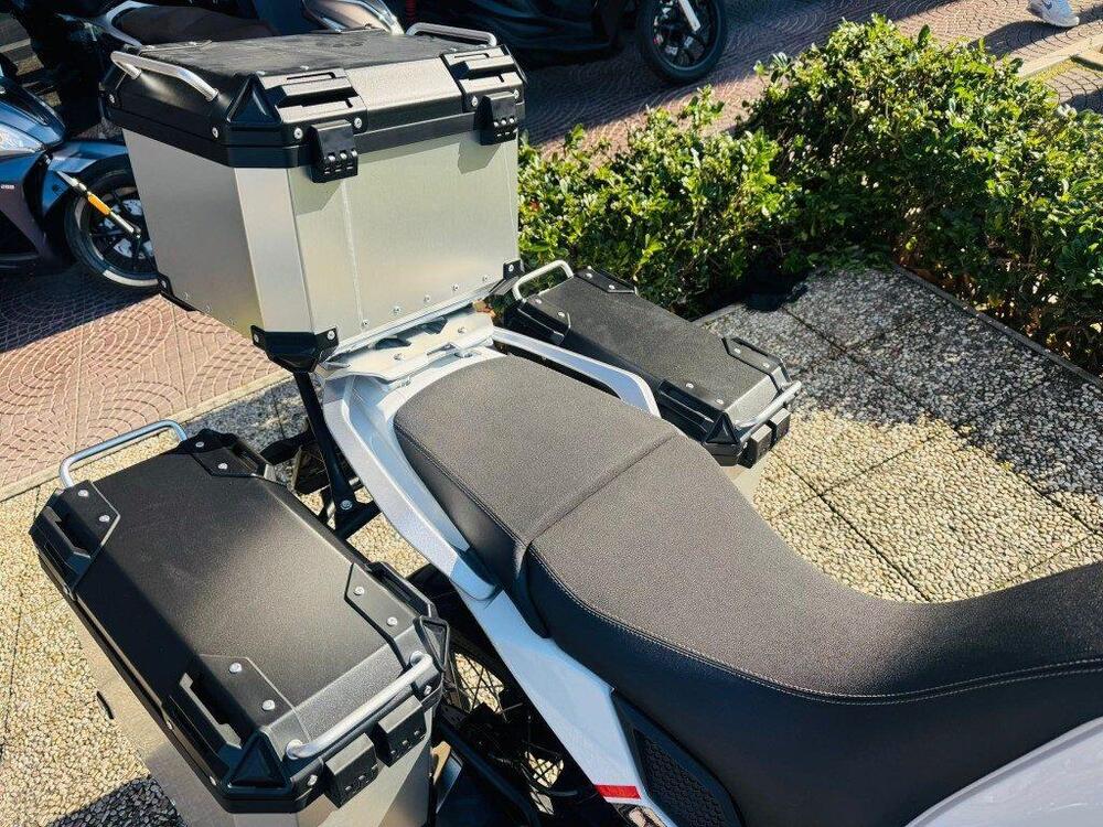 Moto Morini X-Cape 650 (2021 - 26) (14)