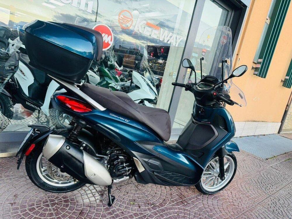 Piaggio Beverly 300 Hpe (2021)
