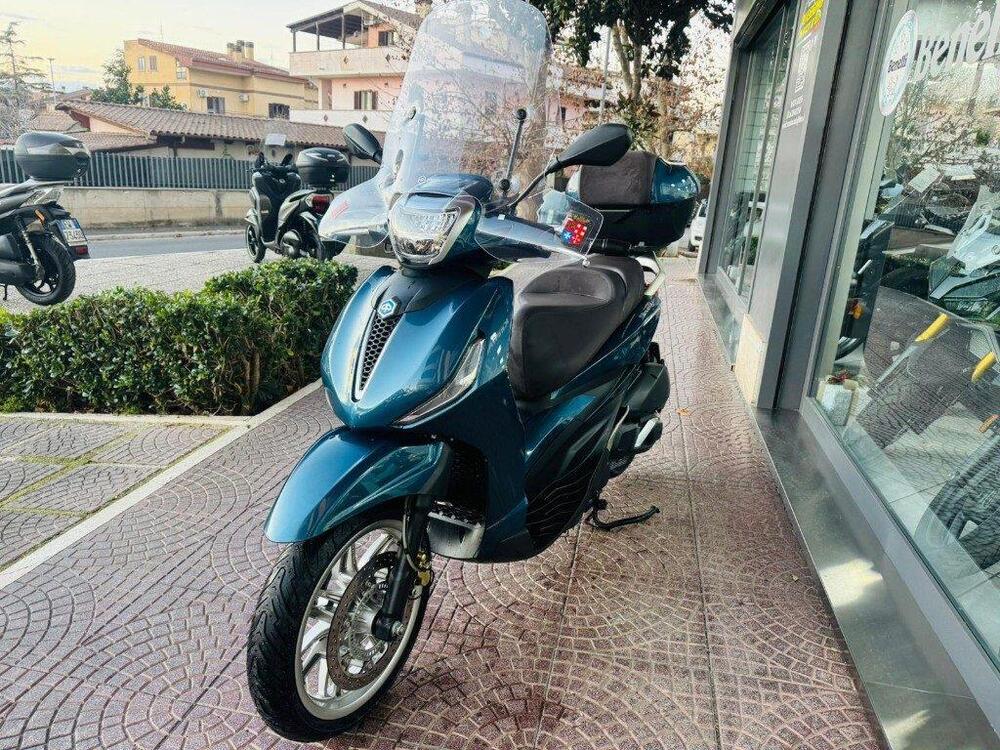 Piaggio Beverly 300 Hpe (2021) (9)