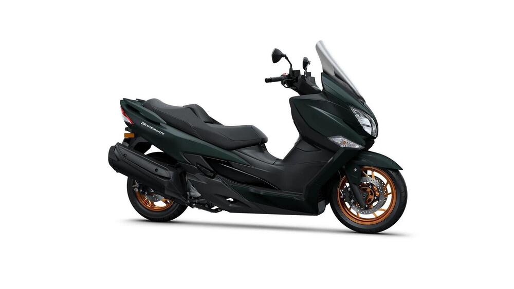 Suzuki Burgman 400 (2025 - 26) (3)