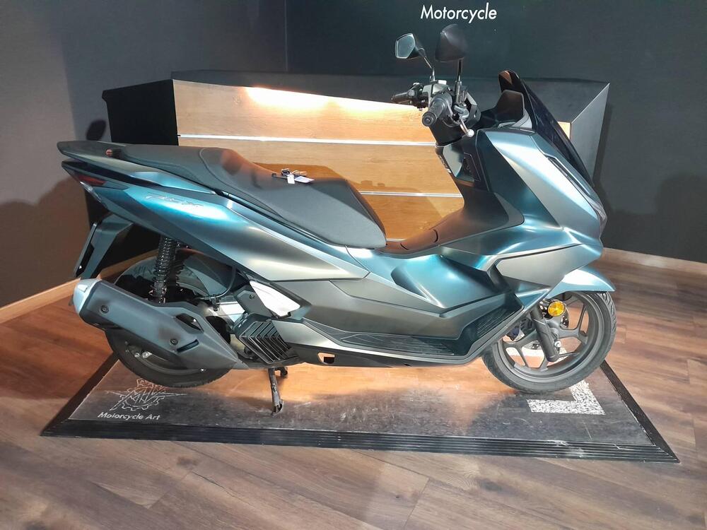 Honda PCX 125 (2025 - 26) (9)