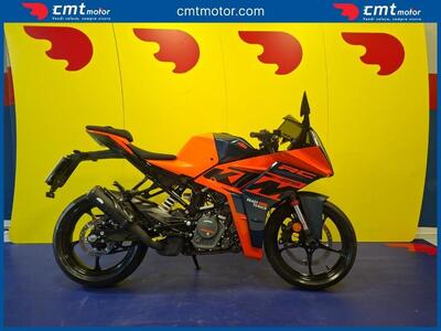 KTM RC 125 (2022 - 26) usata