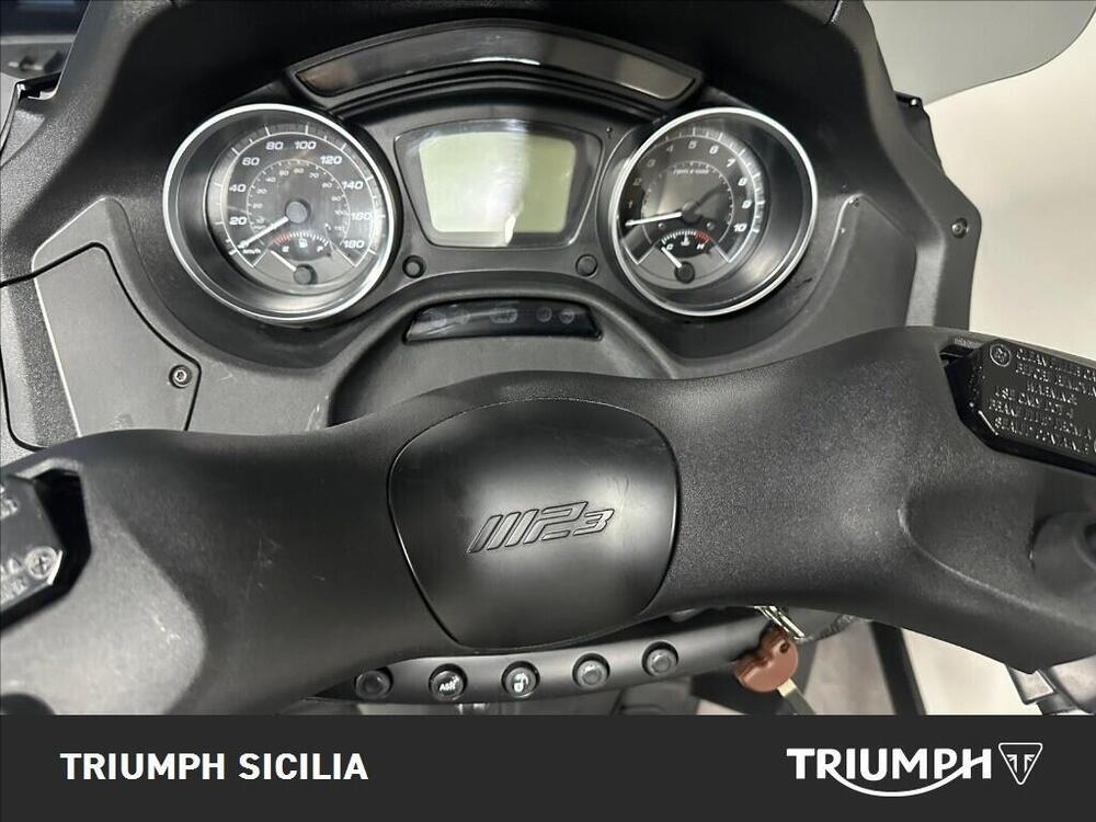 Piaggio Mp3 350 ie ABS (2020) (12)