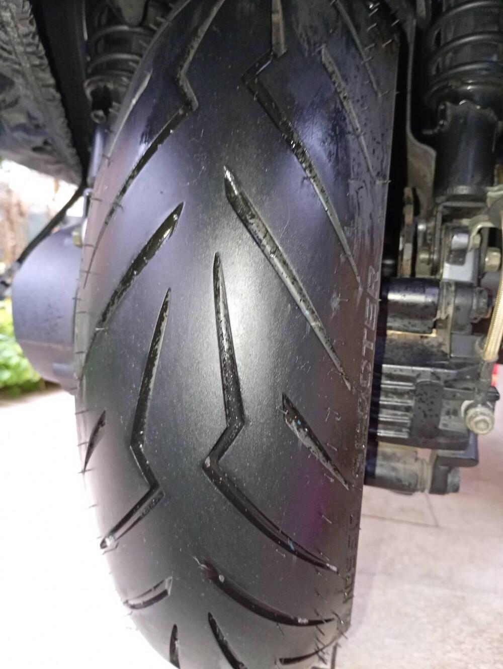 Kymco Downtown 350i ABS (2016 - 20) (13)