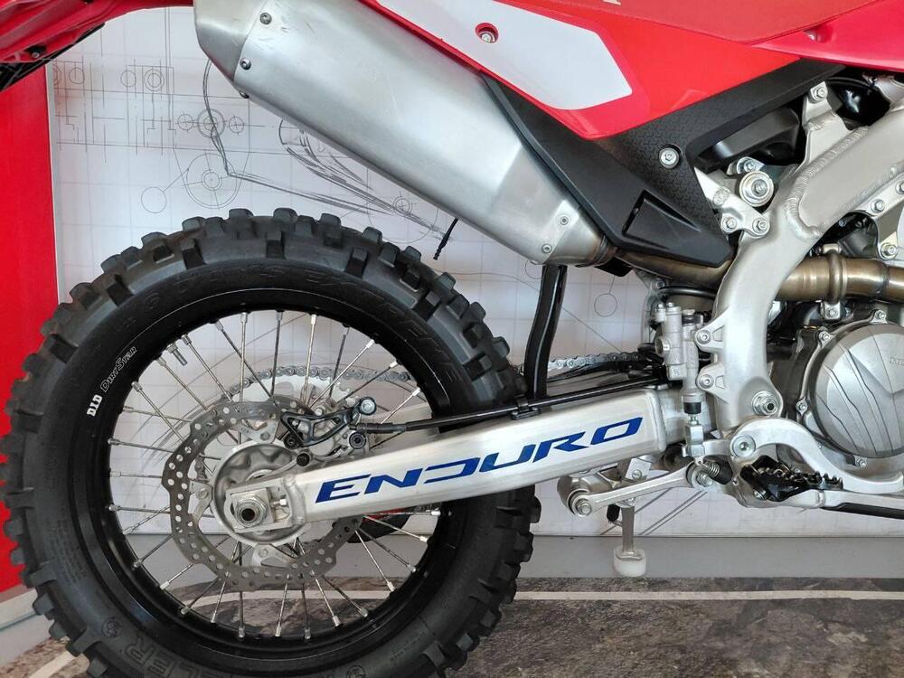 Honda CRF 250 RX Enduro (2025) (4)