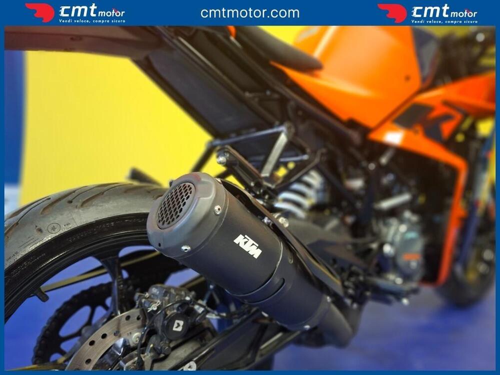 KTM RC 125 (2022 - 26) (7)