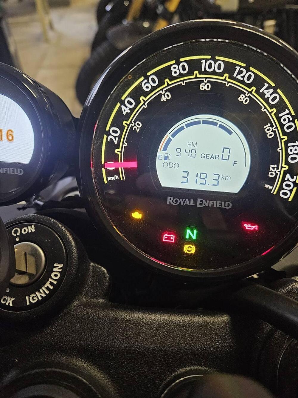 Royal Enfield Guerrilla 450 (2024 - 26) (4)