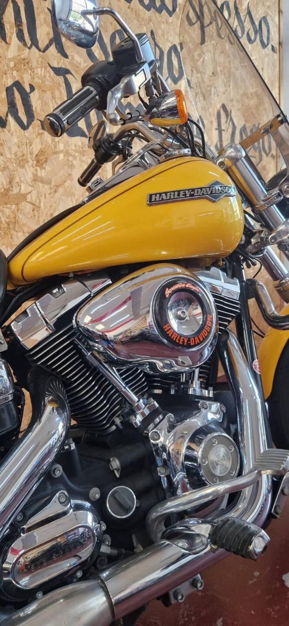 Harley-Davidson 1584 Super Glide Custom (2008 - 13) - FXDC (5)