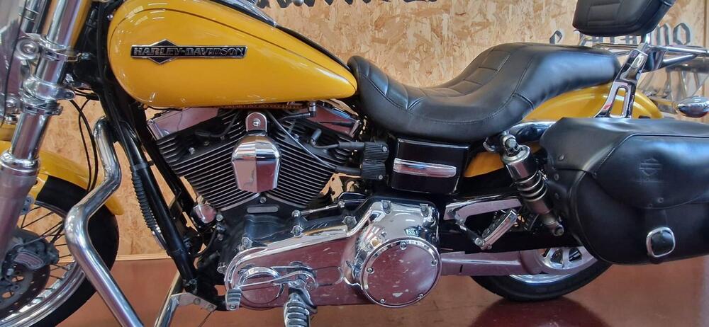 Harley-Davidson 1584 Super Glide Custom (2008 - 13) - FXDC (16)