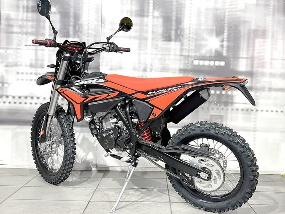 Betamotor RR 125 4T Enduro R (2024 - 26) (2)