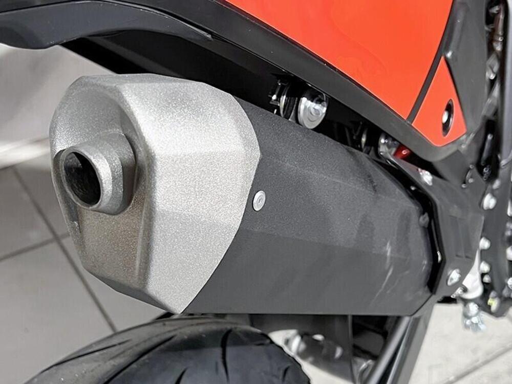 Betamotor RR 125 4T Enduro R (2024 - 26) (3)