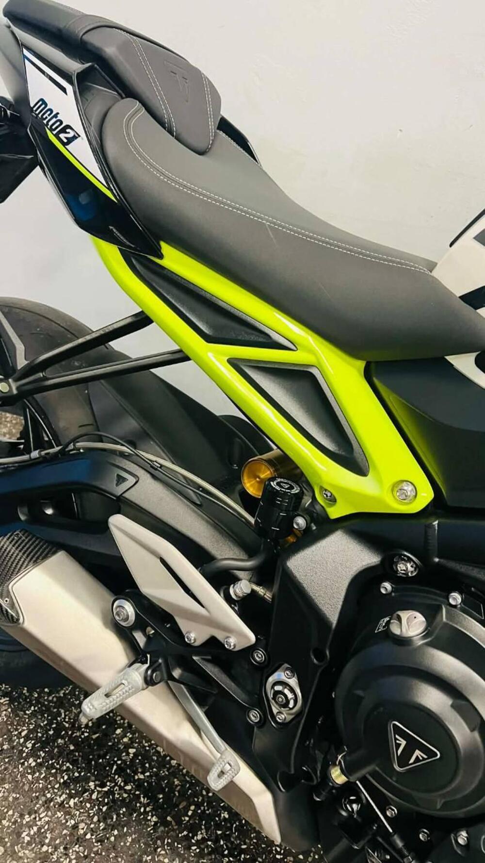 Triumph Street Triple 765 Moto2 Edition (2023 - 24) (14)