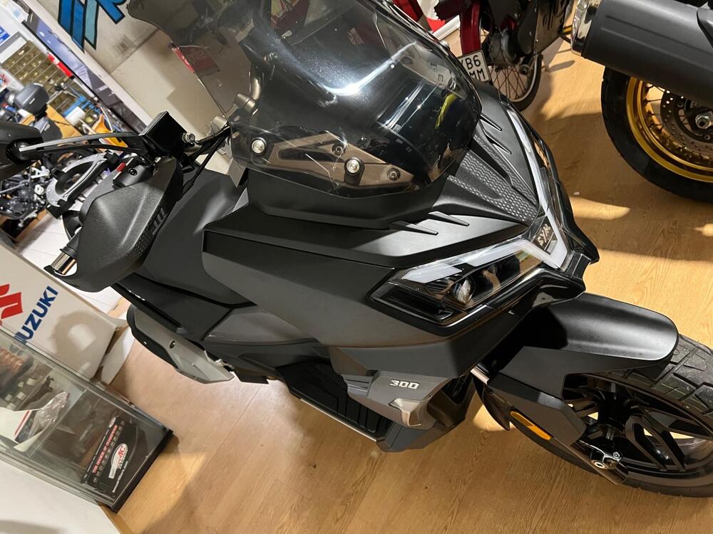 Sym ADX 300 (2024 - 26) (5)