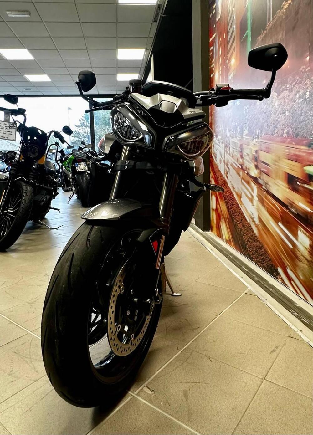 Triumph Street Triple RS (2020 - 22) (2)