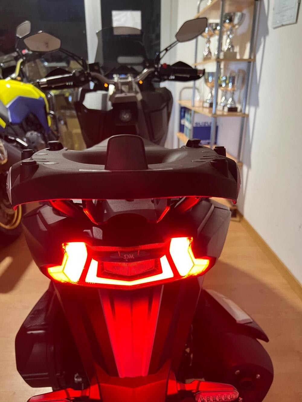 Sym ADX 300 (2024 - 26) (10)