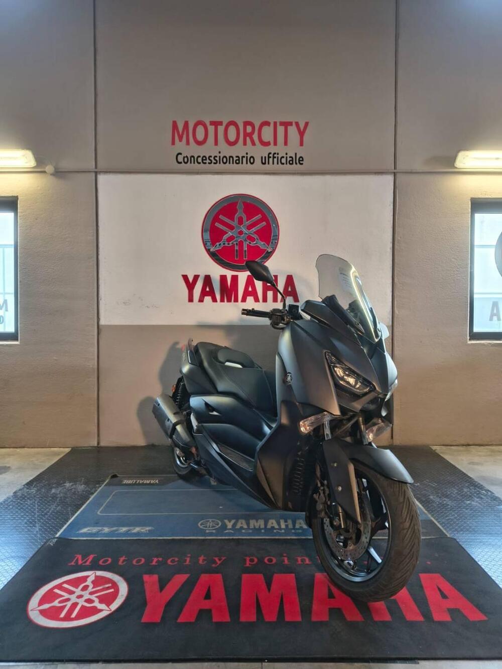 Yamaha X-Max 300 ABS (2017 - 20) (2)