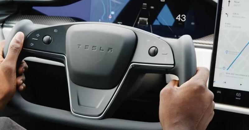 Dopo le maniglie, la Cina nel mirino dei volanti-cloche: stop allo &ldquo;yoke&rdquo; stile Tesla?