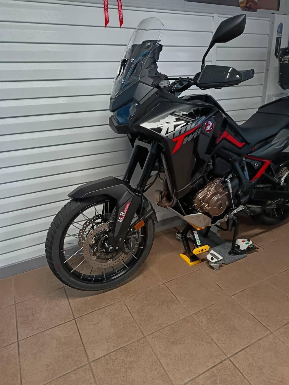 Honda Africa Twin CRF 1100L (2024 - 26) (5)