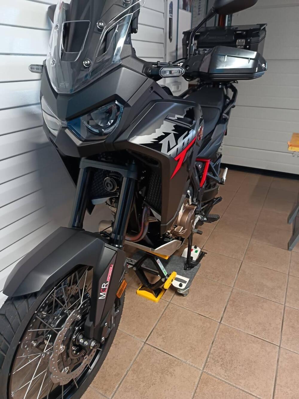 Honda Africa Twin CRF 1100L (2024 - 26) (6)