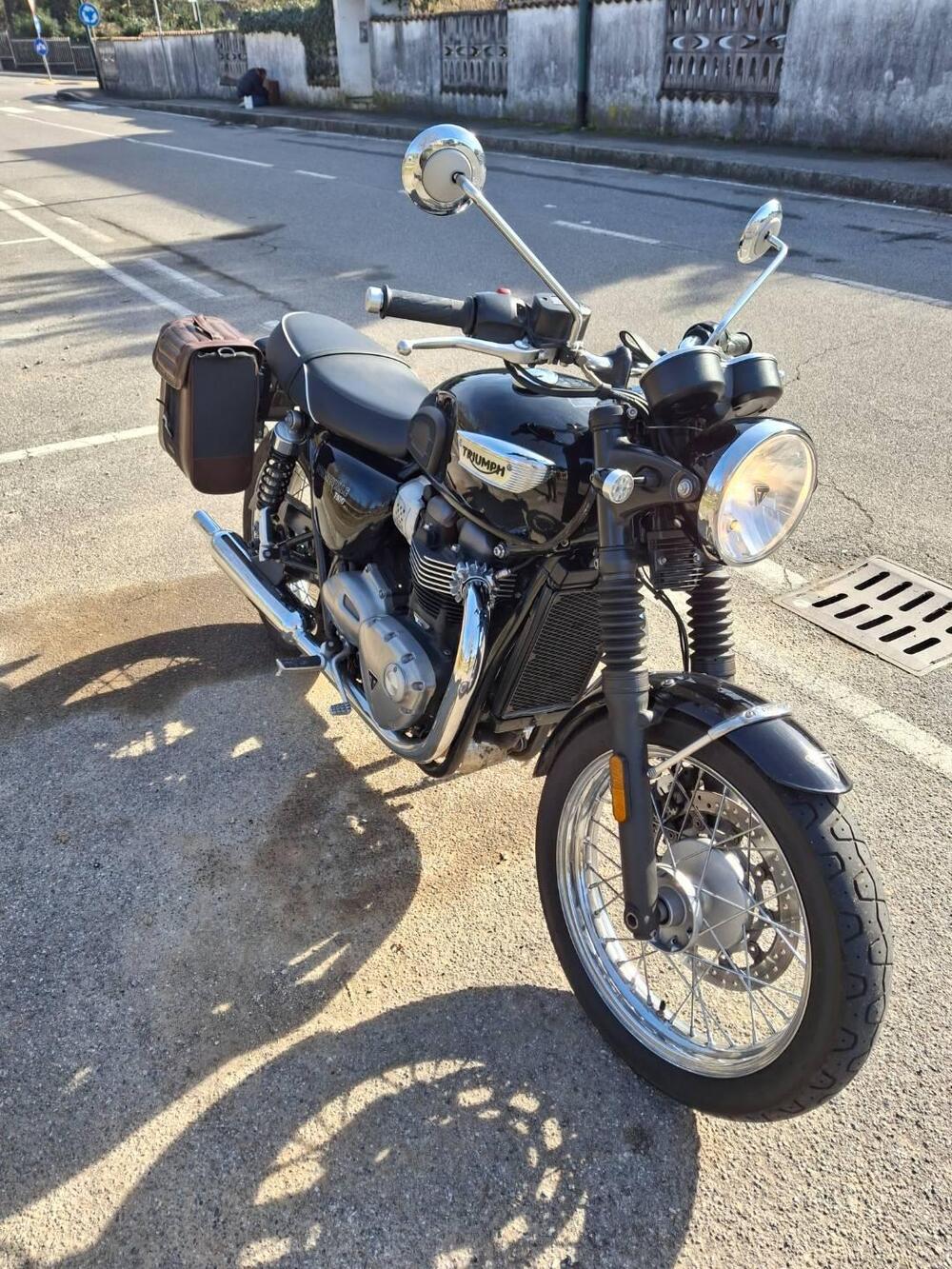 Triumph Bonneville T100 (2017 - 20) (3)