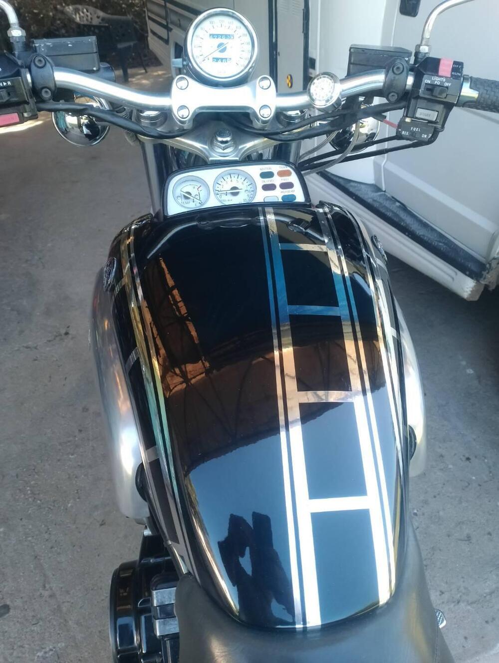 Yamaha Vmax 1200 (3)