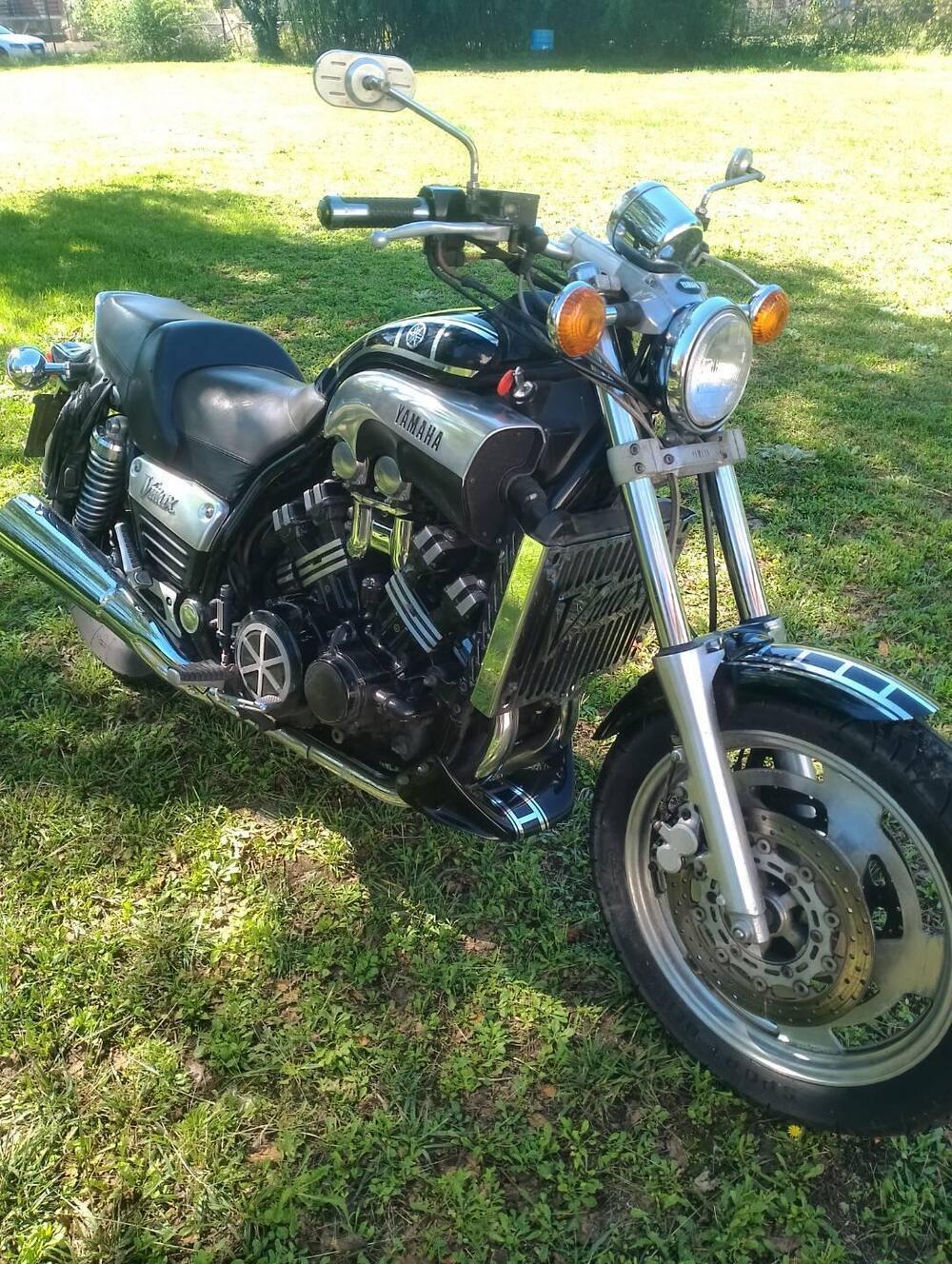 Yamaha Vmax 1200 (6)