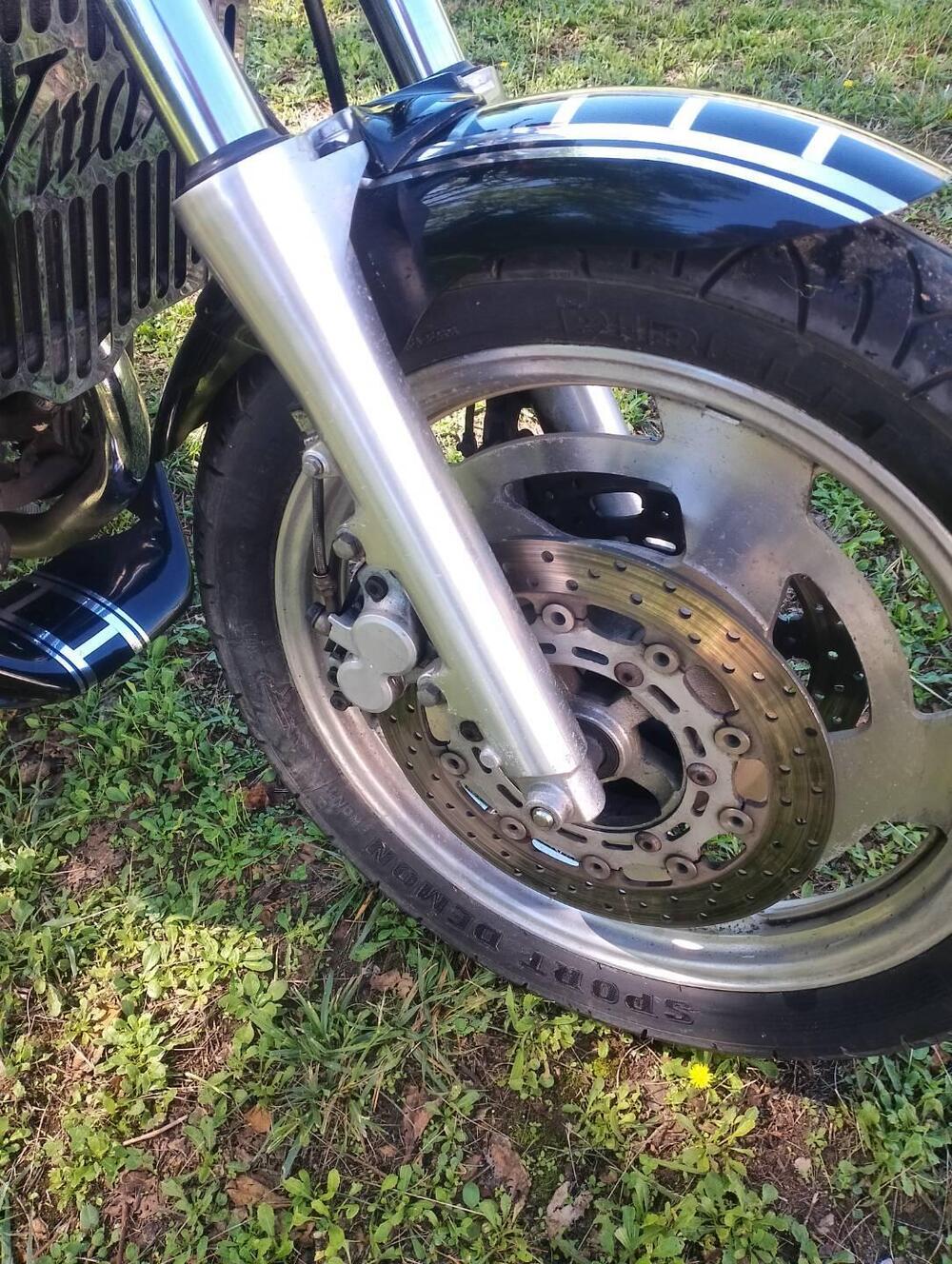 Yamaha Vmax 1200 (10)