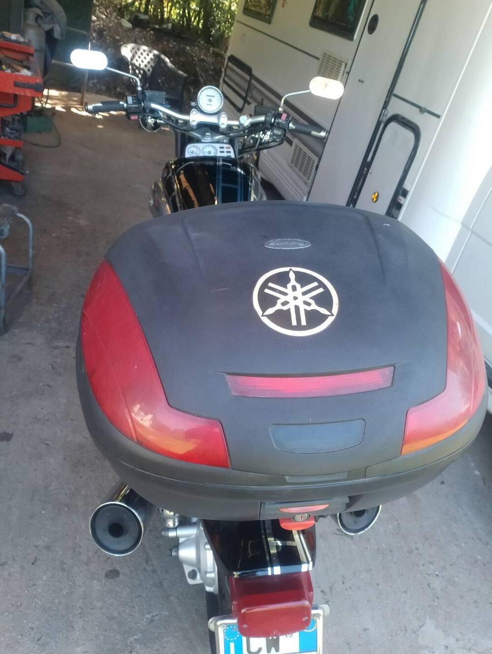 Yamaha Vmax 1200 (12)