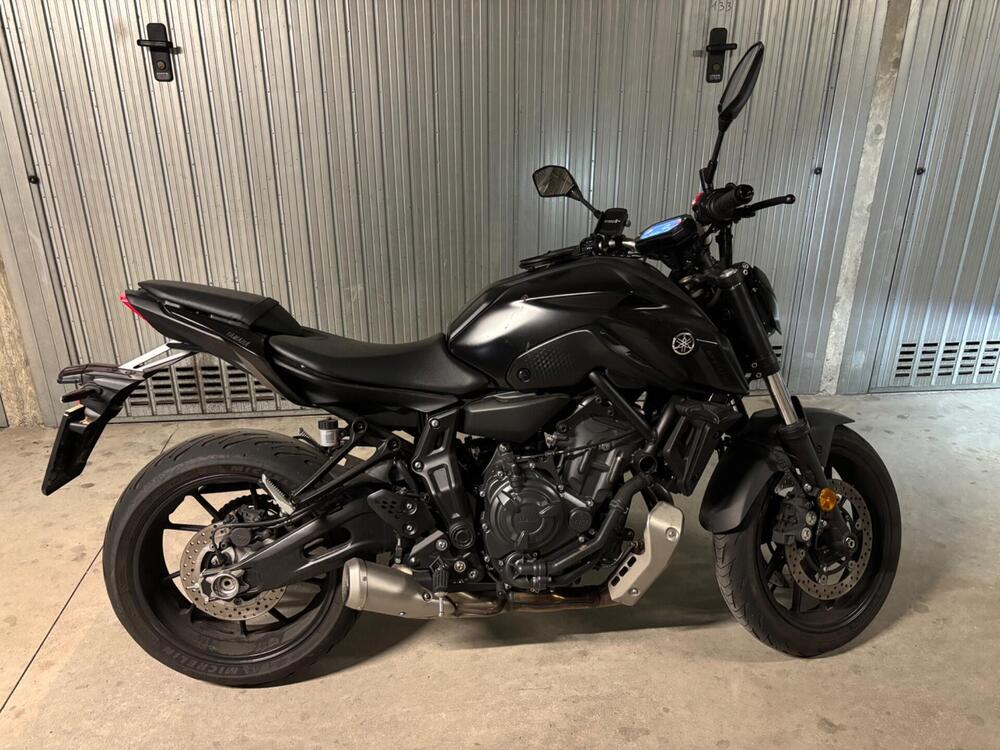 Yamaha MT-07 Pure (2023 - 25) (4)