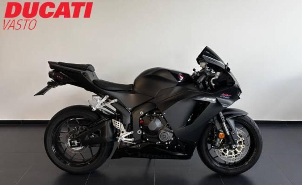 Honda CBR 600 RR (2024 - 26)