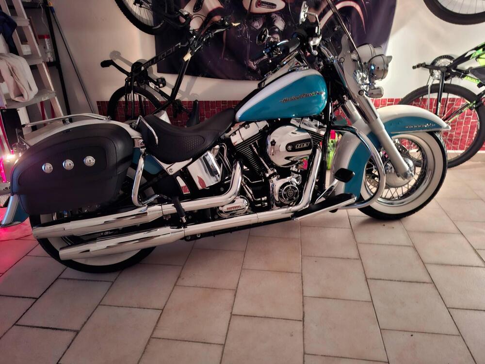 Harley-Davidson 1690 Deluxe (2016 - 17) - FLSTN