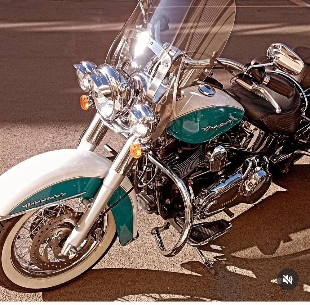 Harley-Davidson 1690 Deluxe (2016 - 17) - FLSTN (3)