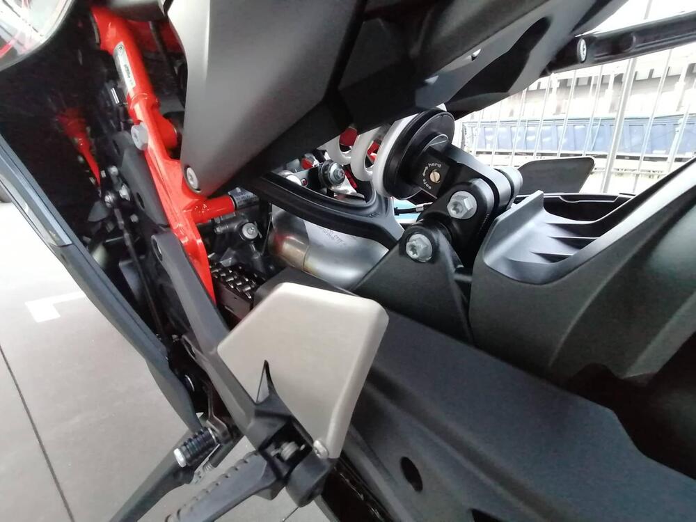 KTM 990 RC R (2026) (9)